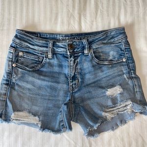 American Eagle Size 6 MIDI short